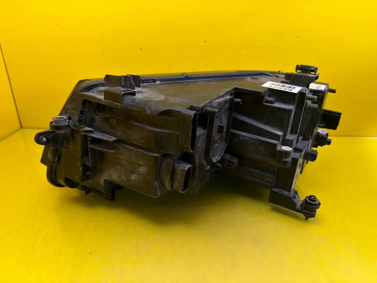 Far Dreapta VW Tiguan 2 II 5NB Full LED