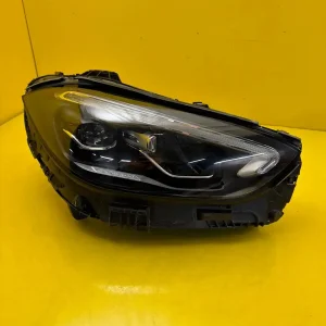 Far Dreapta Mercedes C-Class W206 21- Full LED