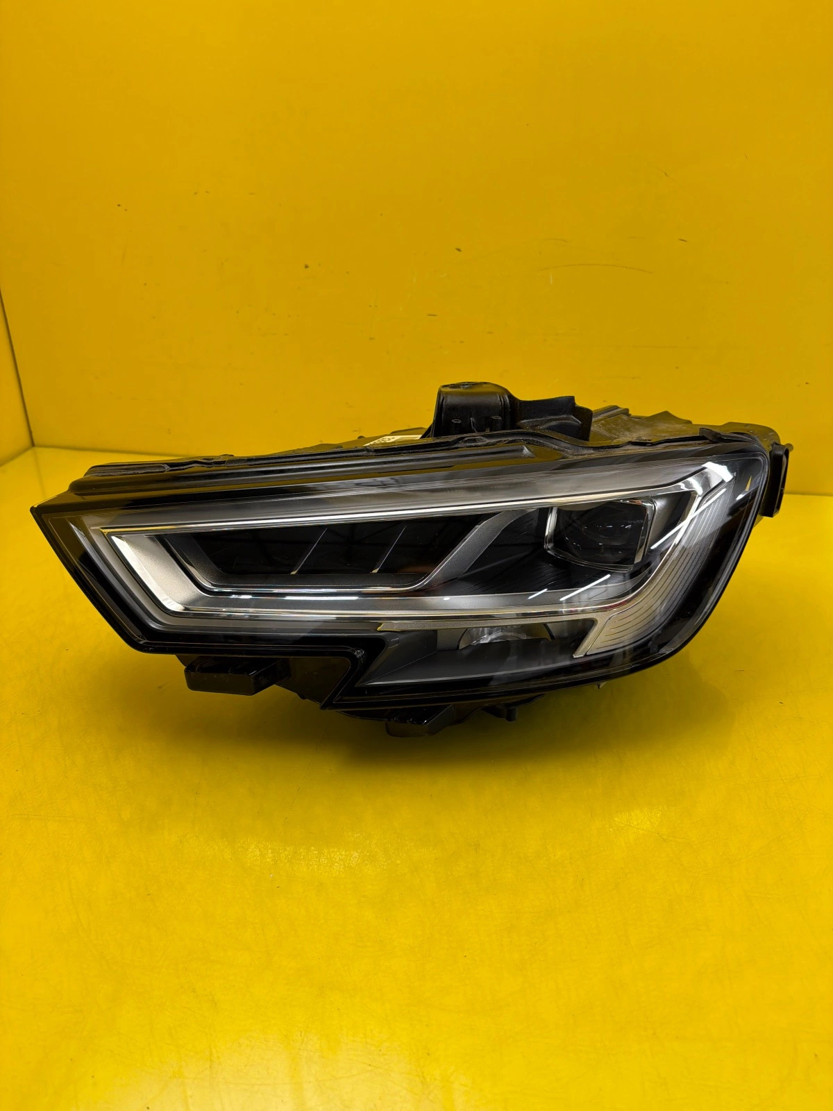 Far stânga Full LED Facelift OEM 32890