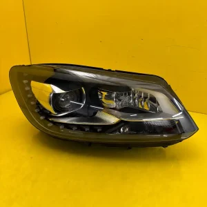 Far Dreapta VW Touran II 1T1 Lift + Xenon