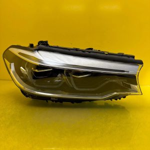 Far dreapta LED Adaptive BMW Seria 5 G30 OEM 7439194-04
