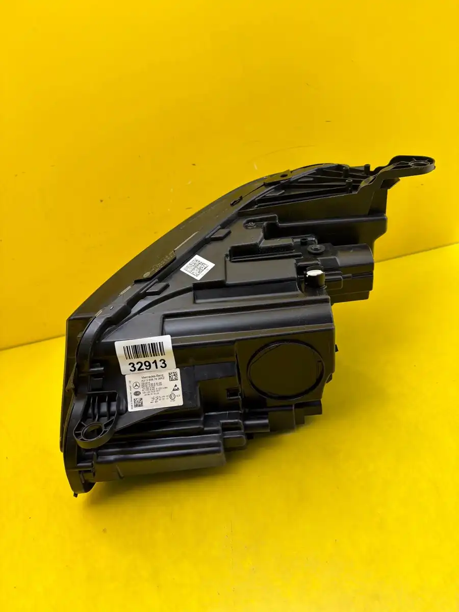 Far Dreapta Mercedes E-Class W213 Halogen