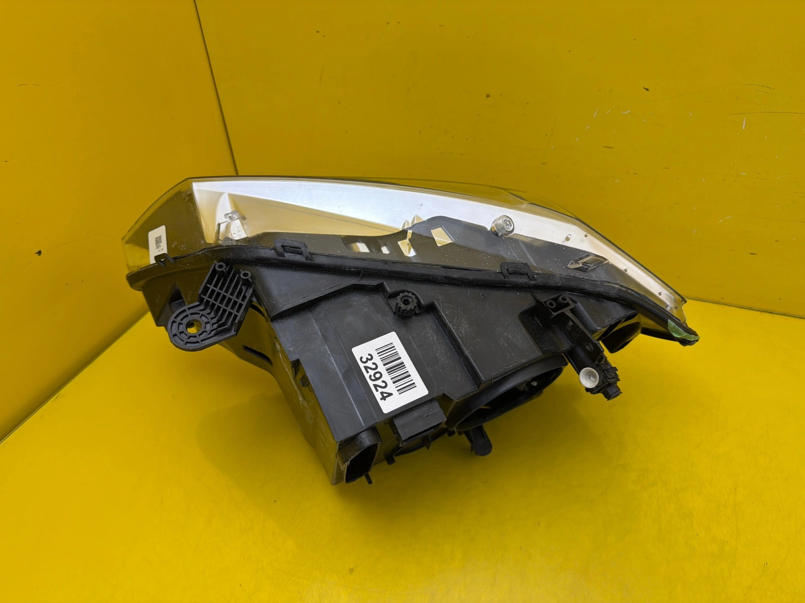 Far dreapta Xenon BMW X3 F25 OEM 32924 - Image 2