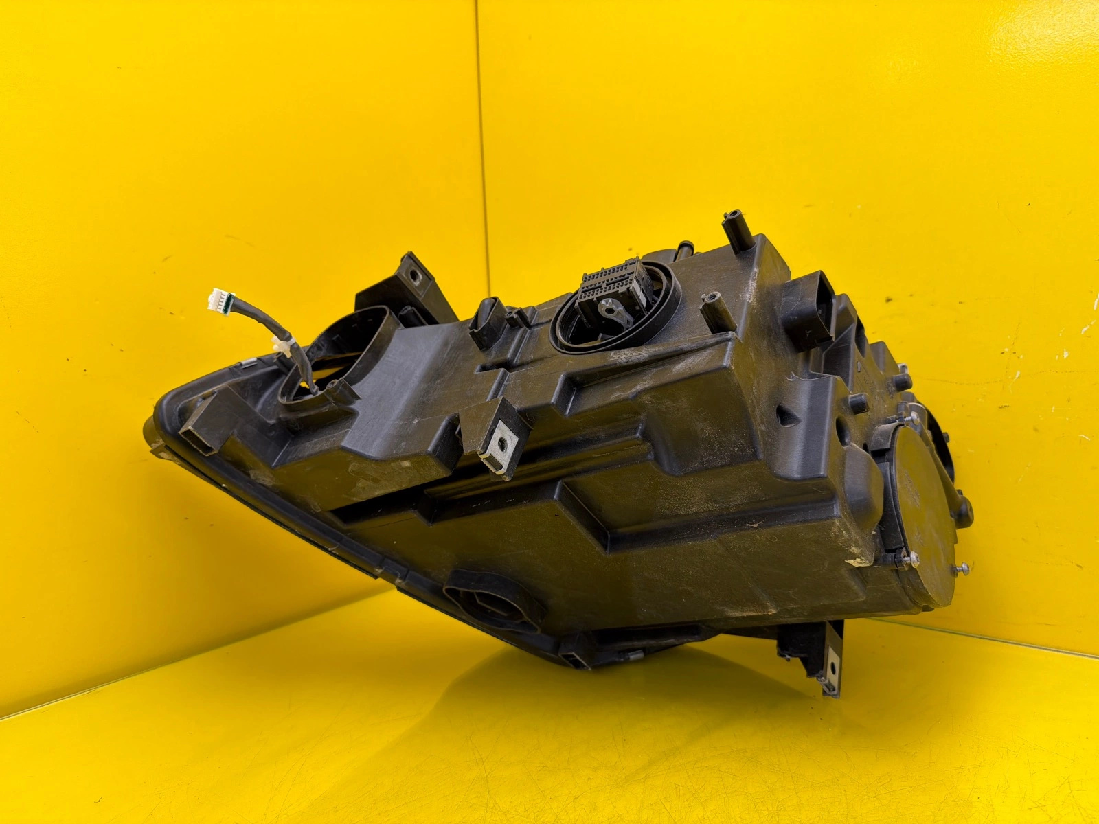 Far Dreapta BMW Seria 6 F12 Facelift Full LED - Image 5