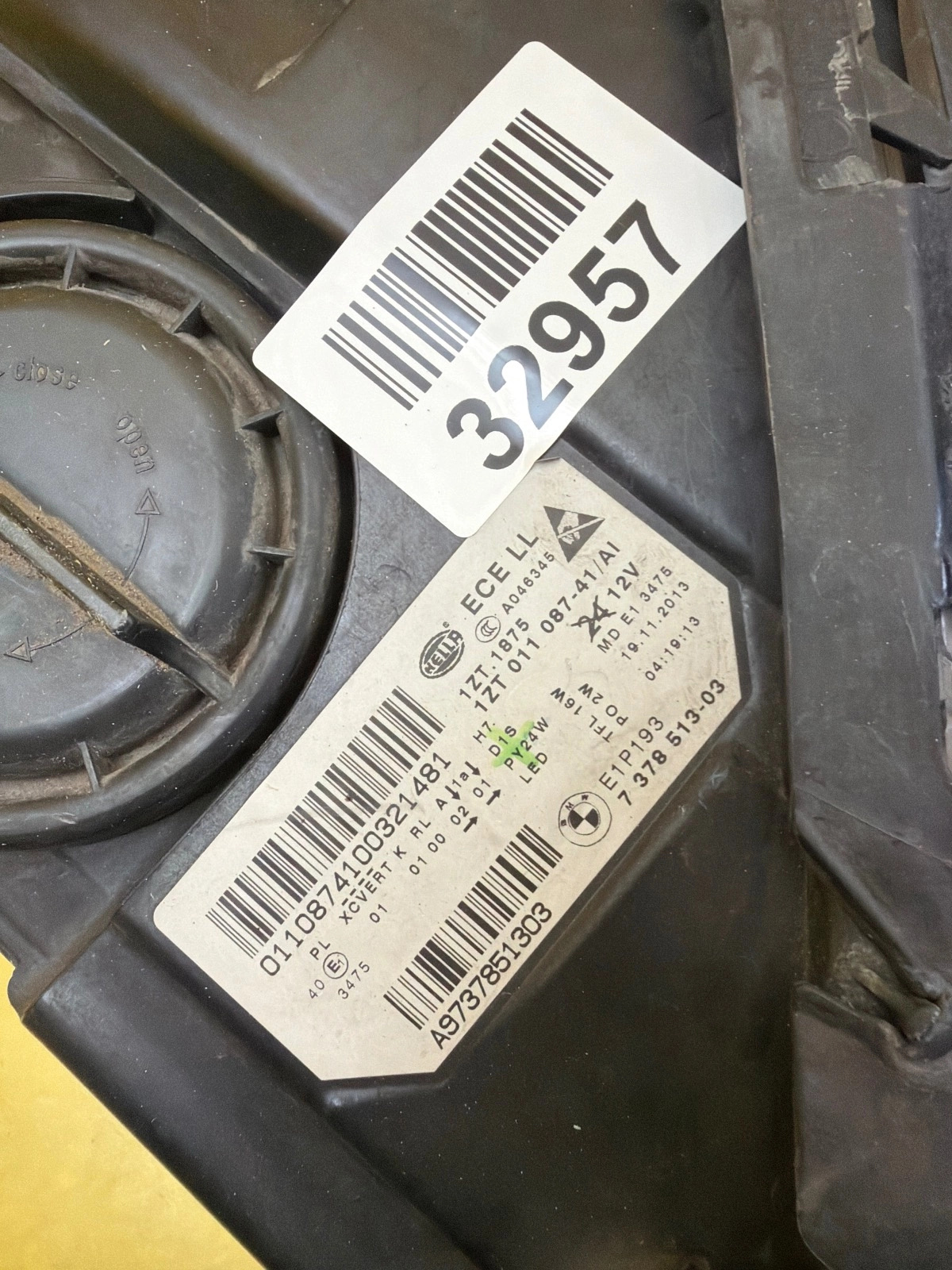 Far stânga Xenon BMW Seria 5 F10 Facelift OEM 7378513-04 - Image 2