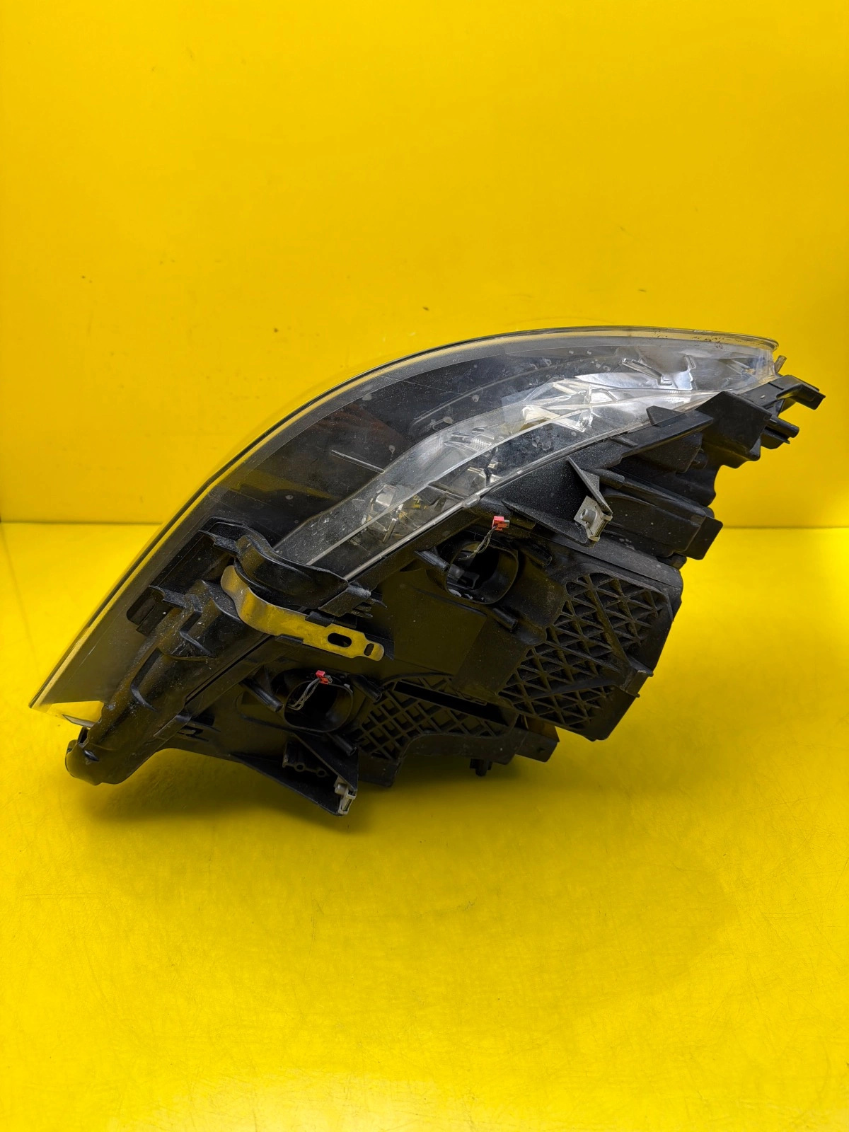 Far stânga Xenon BMW Seria 5 F10 Facelift OEM 7378513-04 - Image 5