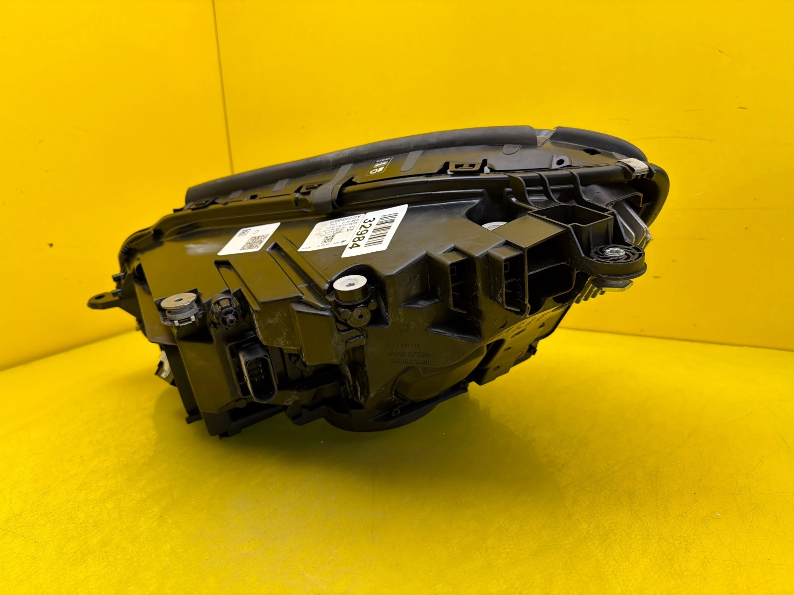 Far Dreapta Mercedes-benz - Image 3