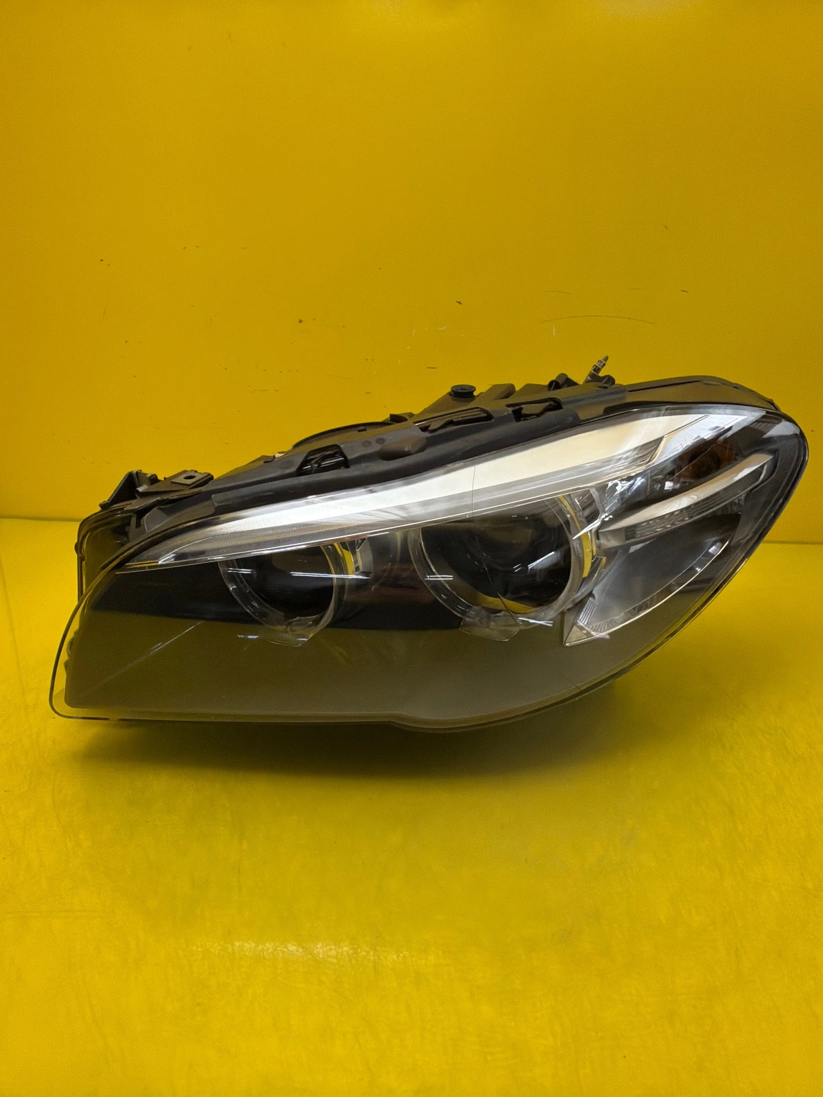 Far stânga Xenon BMW Seria 5 F10 Facelift OEM 7317131-07