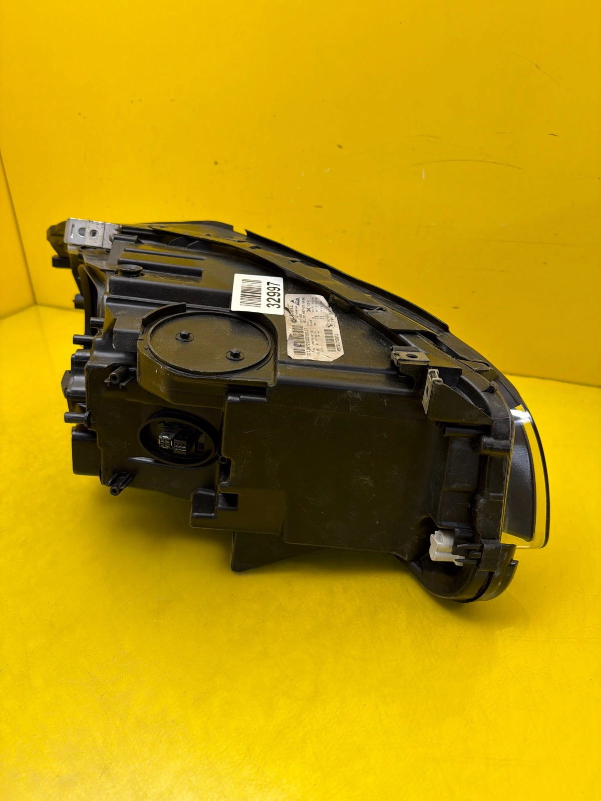 Far stânga Xenon BMW Seria 5 F10 Facelift OEM 7317131-07 - Image 3