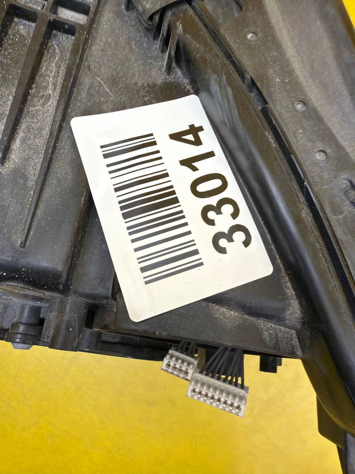 Far dreapta Laser BMW X5 G05 OEM 9481790-09 - Image 2