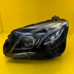 Far Stanga Mercedes Klasa W213 Multibeam