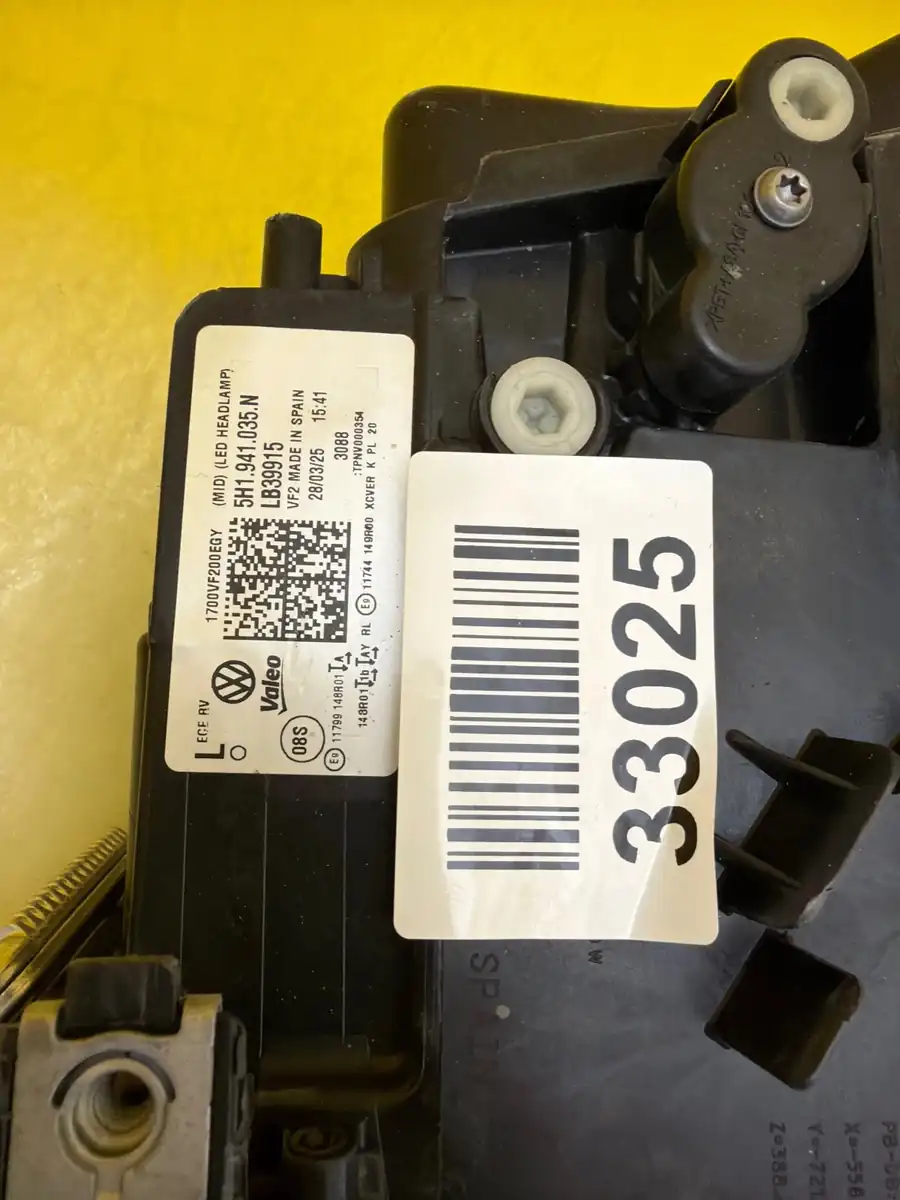 Far Volkswagen Golf VIII 8 Lift Full LED