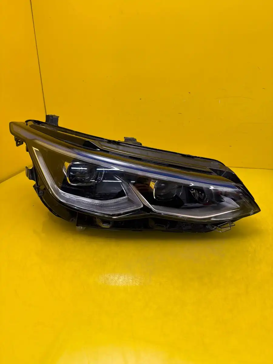 Far Dreapta VW Golf VIII Gte Usa Matrix Full LED