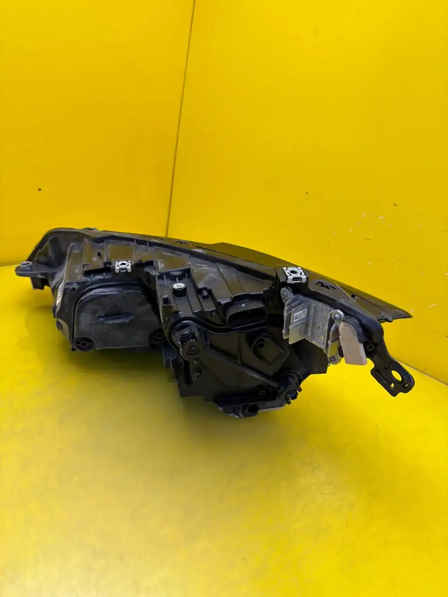 Far Dreapta VW Golf VIII Gte Usa Matrix Full LED