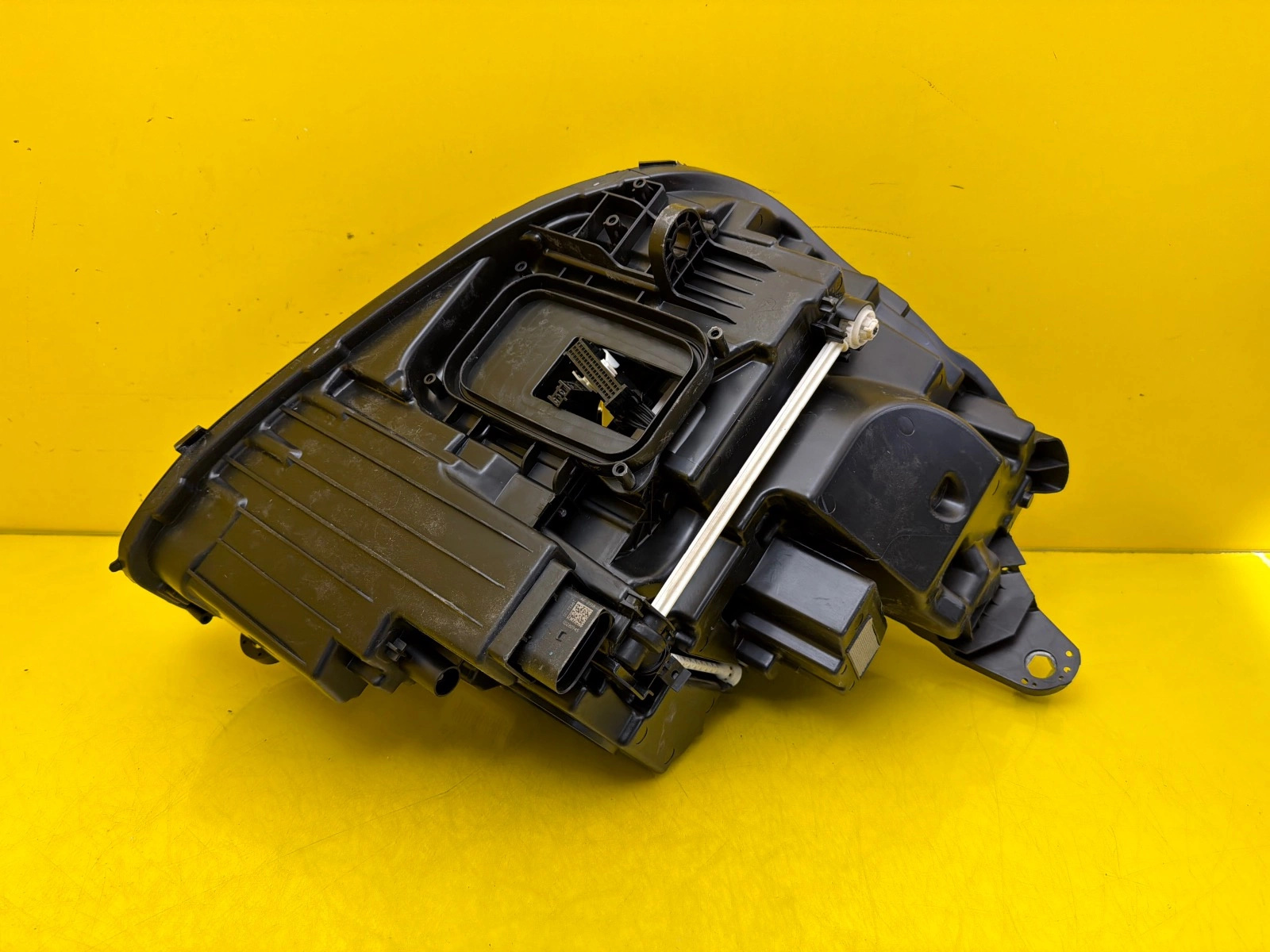 Far stânga LED OEM 33046 - Image 5