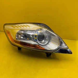 Far Dreapta Ford Kuga MK1 Xenon