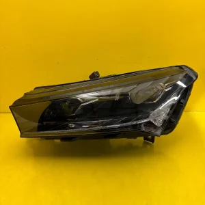 Far Skoda Enyaq IV LED