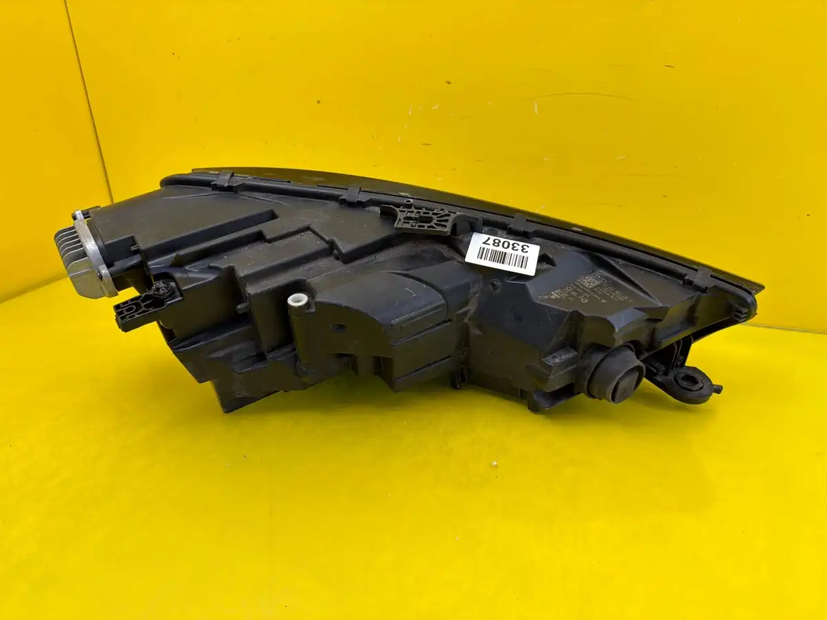 Far Audi A4 B9 8W0 Matrix LED