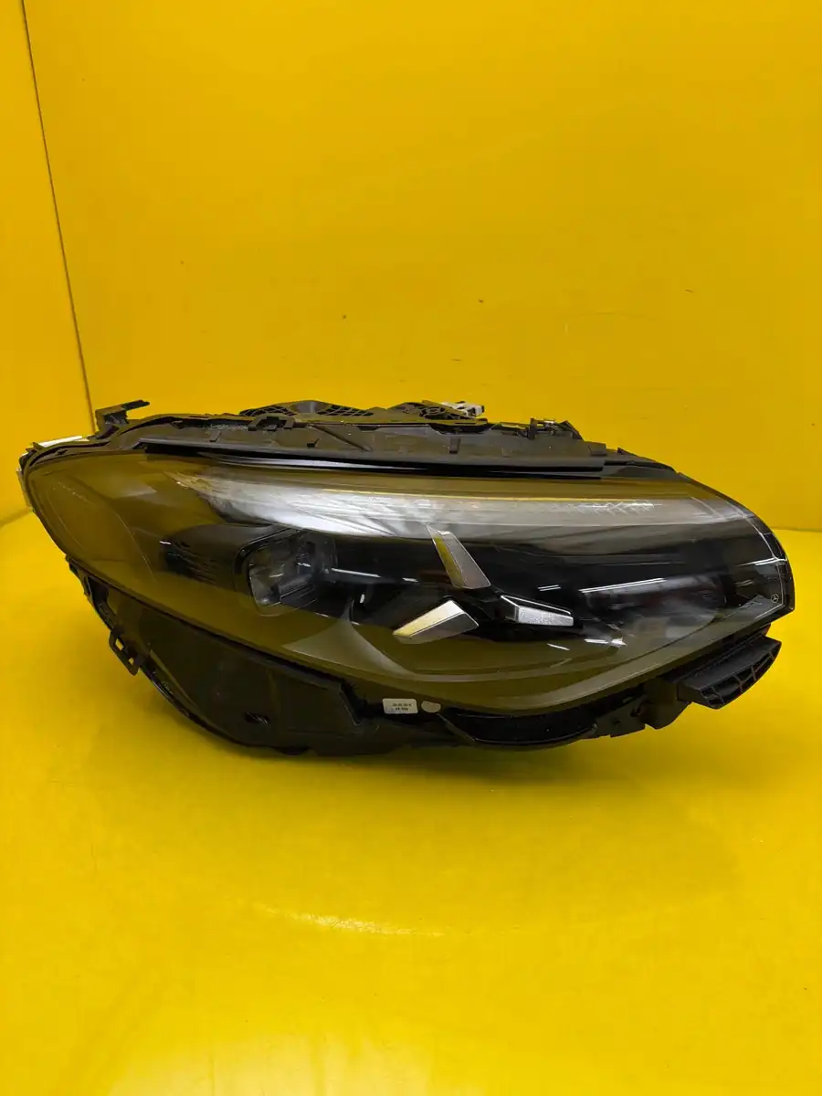 Far Dreapta Mercedes CLA III W174 LED
