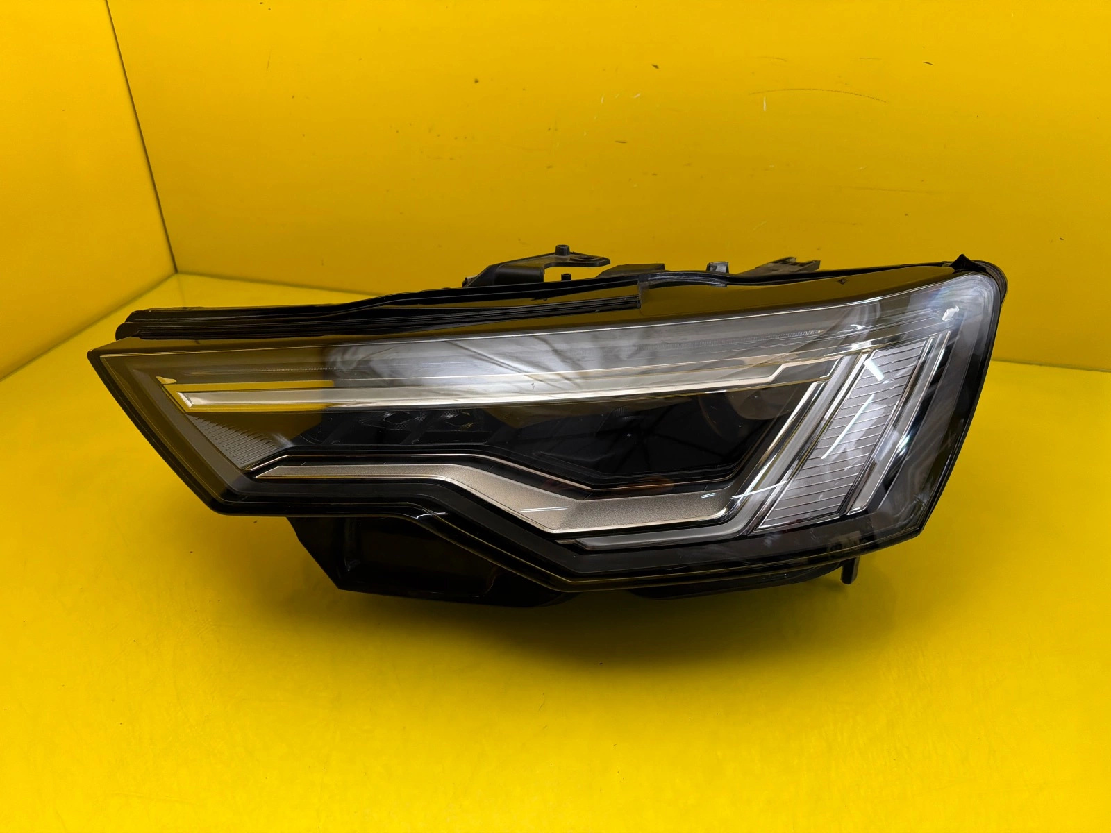 Far Audi A6 C8 4K Full LED