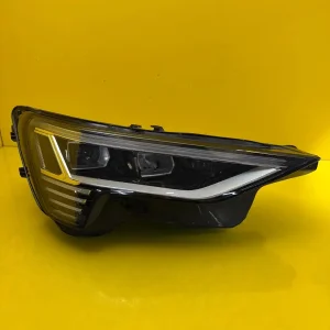 Far Dreapta Audi E-Tron 4KE Full LED
