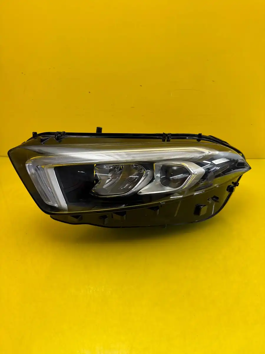 Far Mercedes A-Class W177 Full LED
