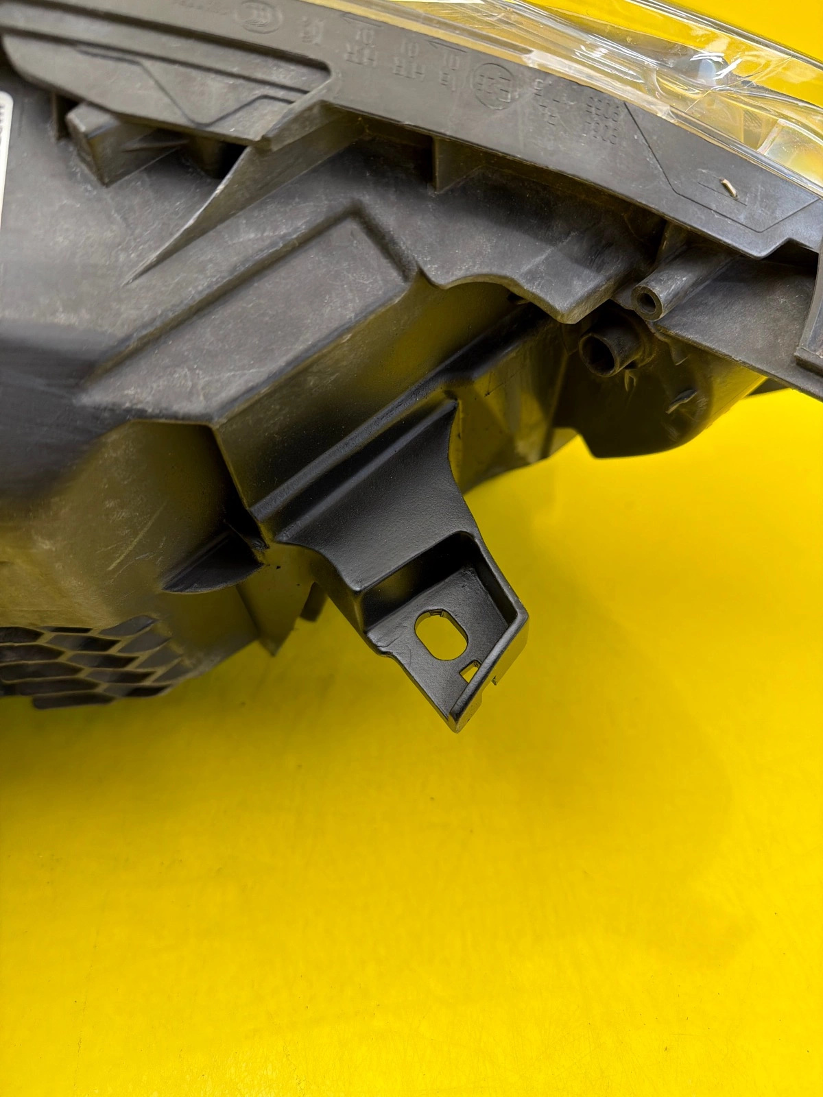 Far Renault Captur Lift 16- Full LED - Image 4