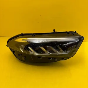 Far Dreapta Mercedes A-Class W177 Lift Full LED