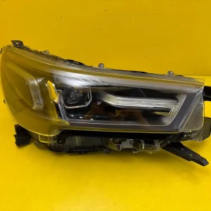 Far Dreapta Toyota Hilux VIII 8 Lift Full LED