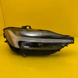 Far Dreapta Volvo XC60 II Lift Full LED