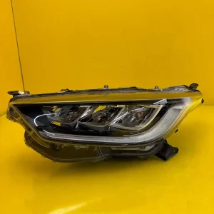 Far Toyota Yaris IV 4 Full LED