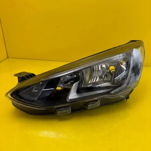 Far Ford Focus IV 18 Ciemna LED