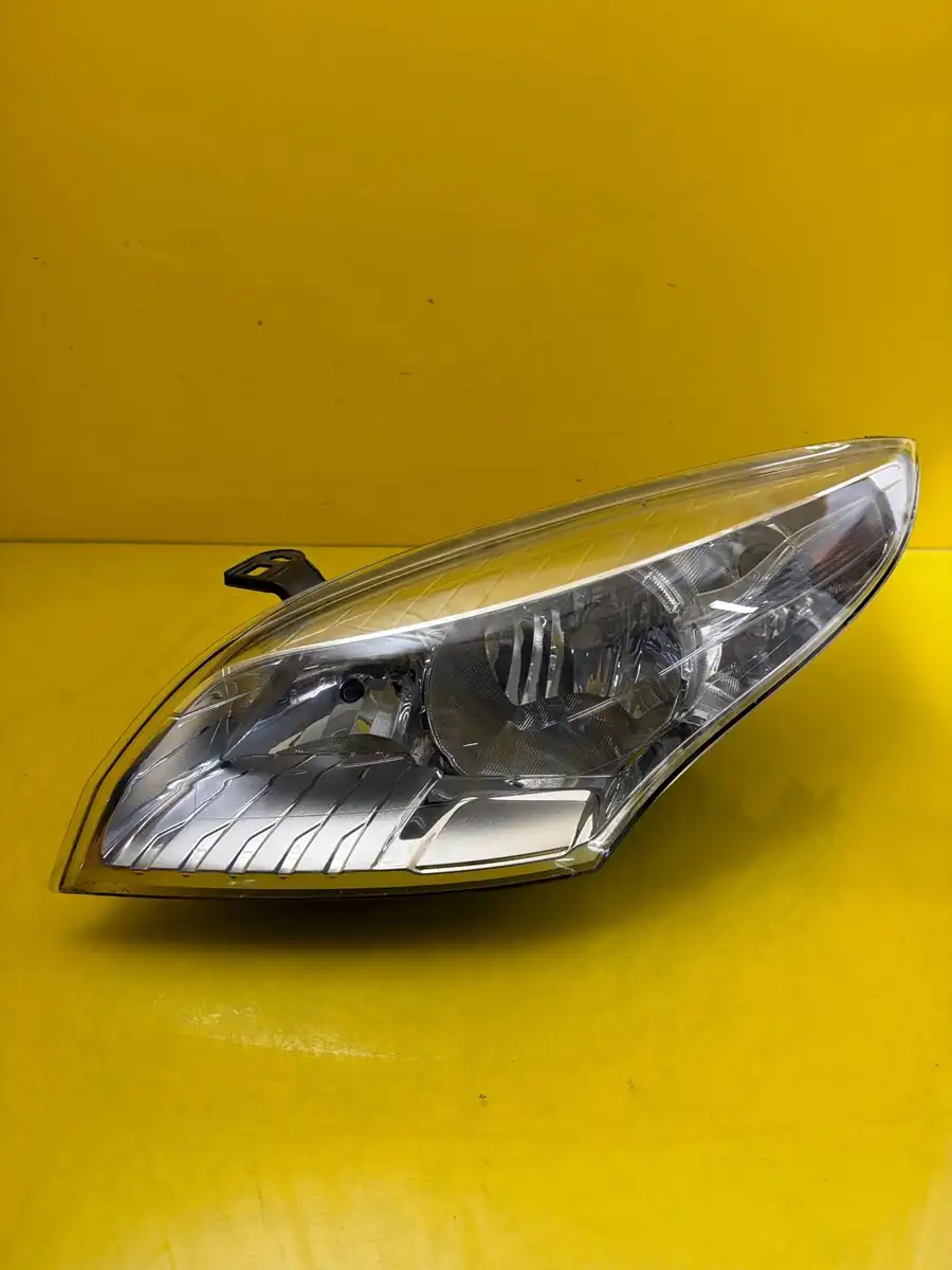 Far Renault Megane III
