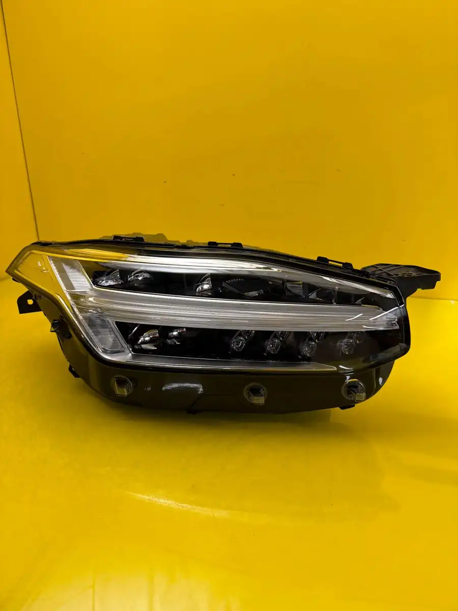 Far Dreapta Volvo XC90 Xc II 2 Full LED