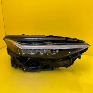 Far Dreapta Toyota BZ4X Full LED