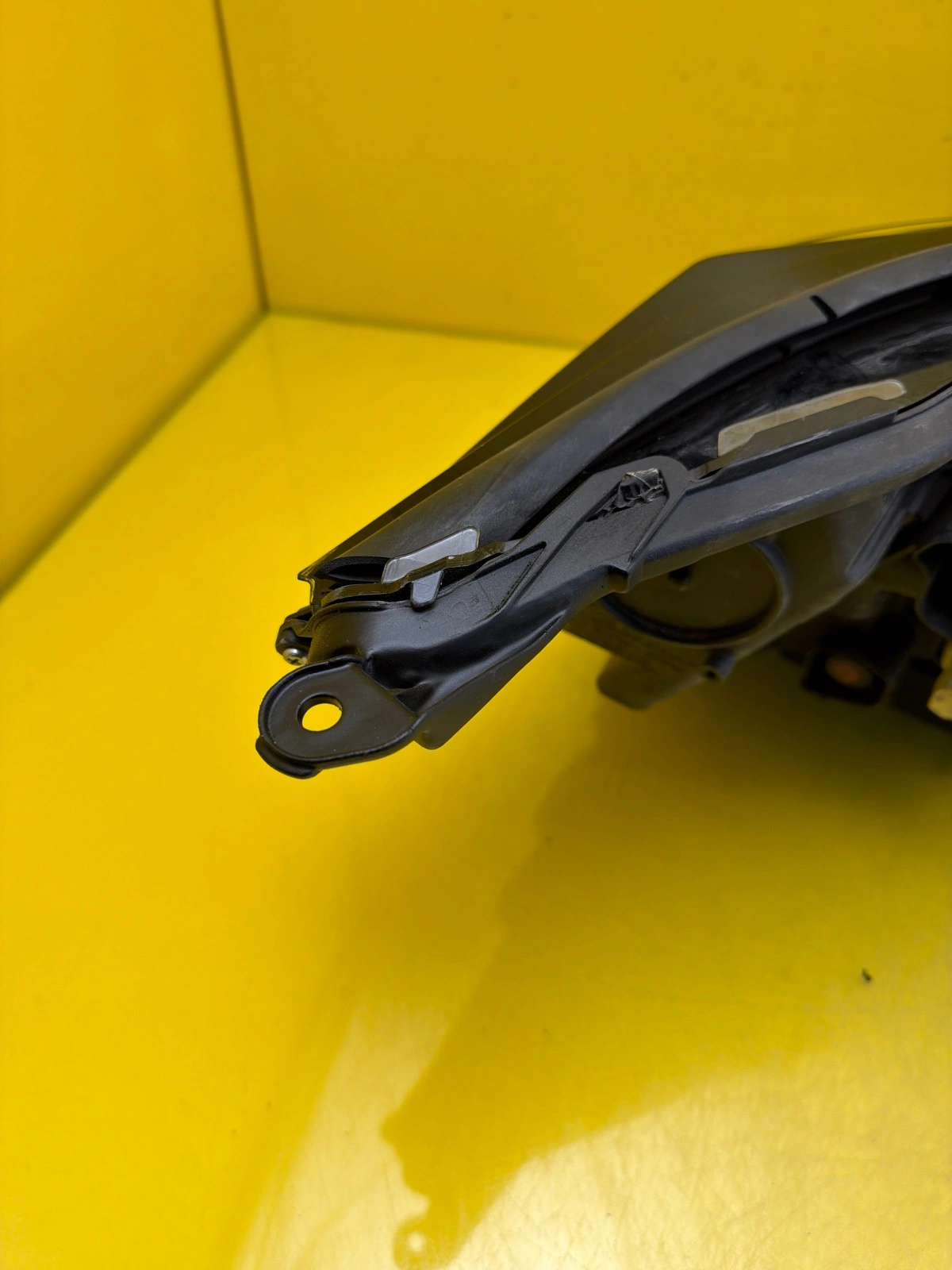 Far Toyota BZ4X Full LED - Image 4
