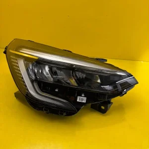 Far Dreapta Renault Clio V Full LED