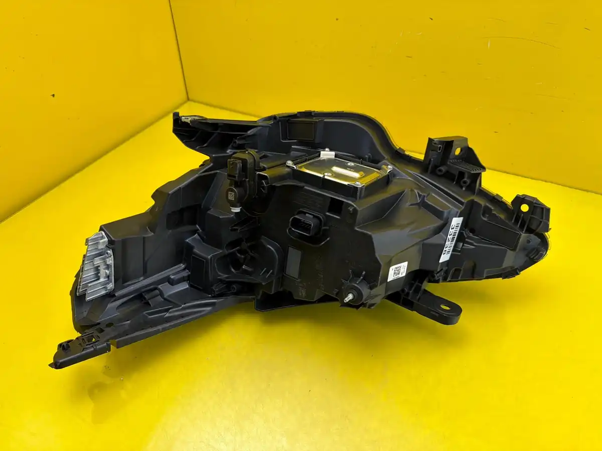 Far Dreapta Renault Clio V Full LED