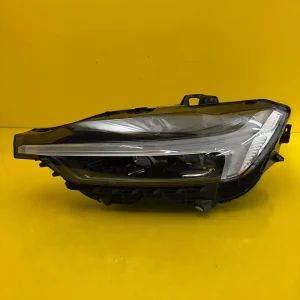 Far Volvo XC60 II Lift Mid LED
