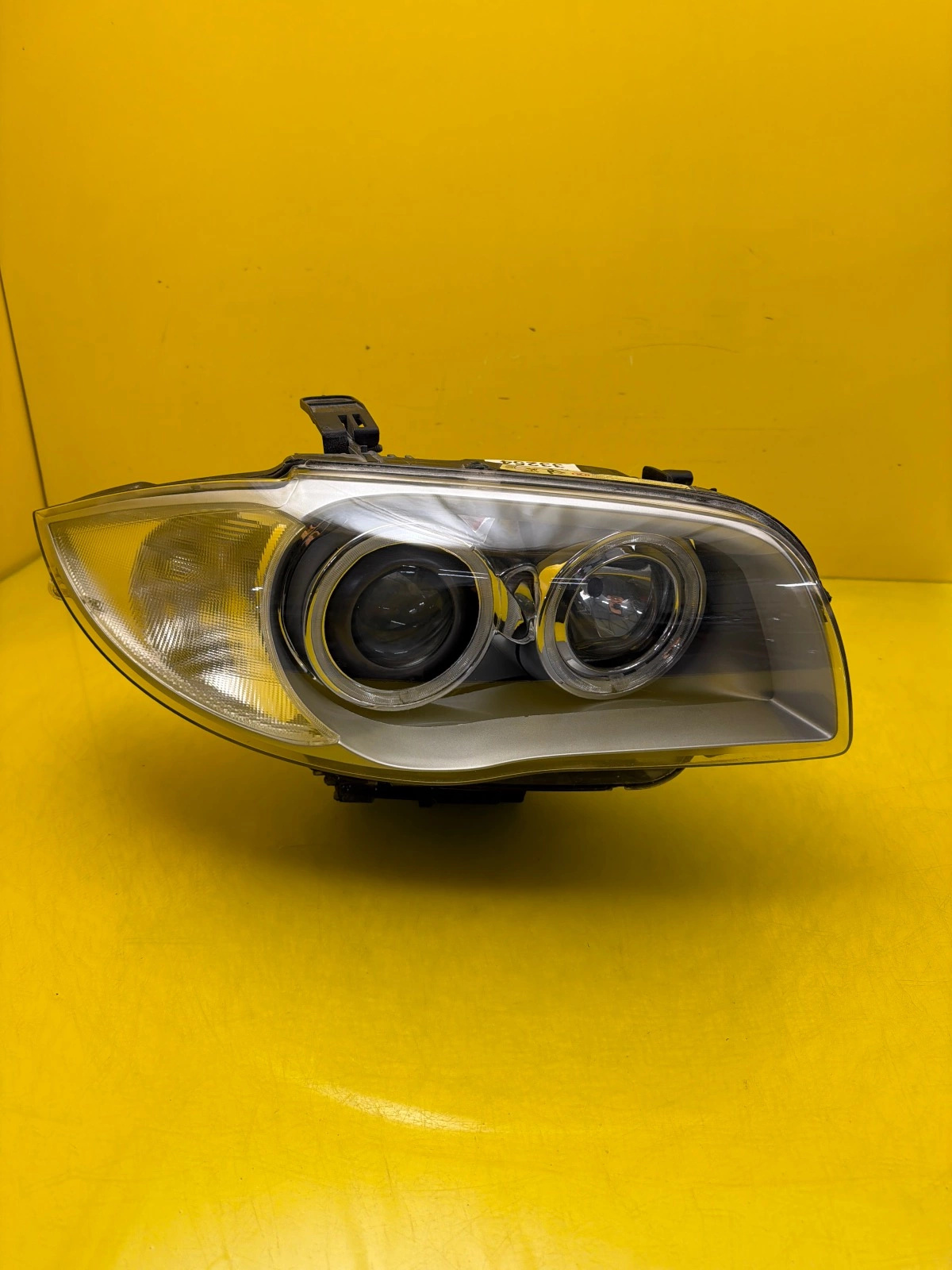 Far dreapta Xenon BMW Seria 1 E81 Facelift 2004-2007 OEM 33254