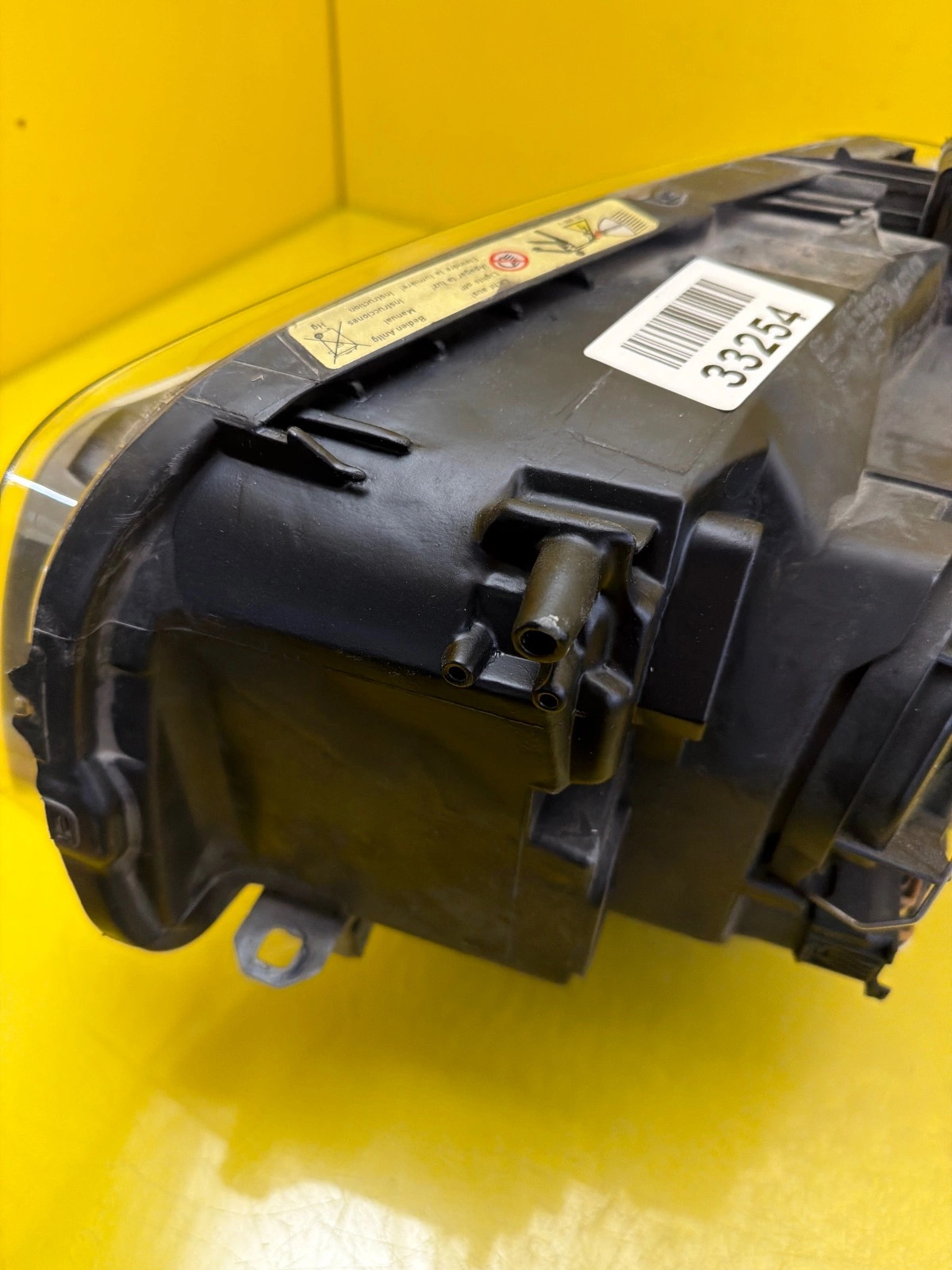 Far dreapta Xenon BMW Seria 1 E81 Facelift 2004-2007 OEM 33254 - Image 5