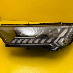 Far stânga Full LED  Facelift OEM 33268