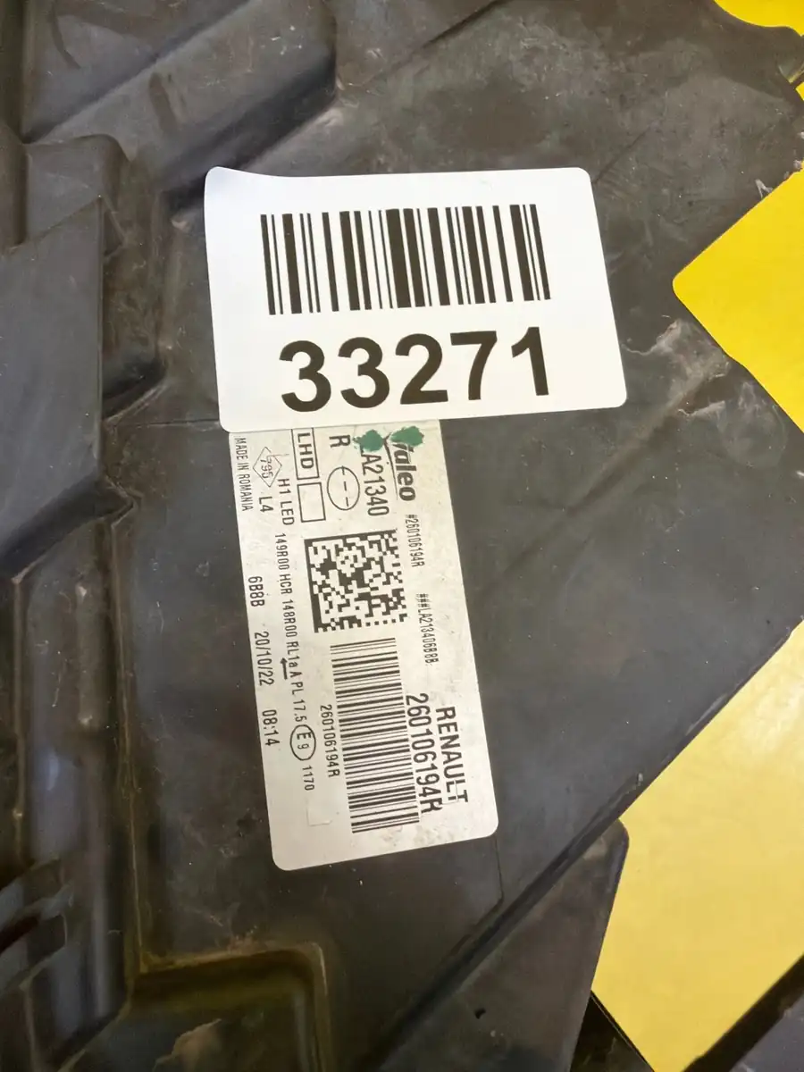 Far Dreapta Dacia Duster II 21- Lift Full LED