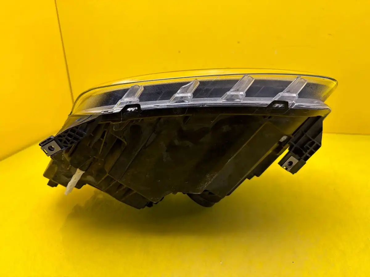 Far Dreapta Dacia Duster II 21- Lift Full LED