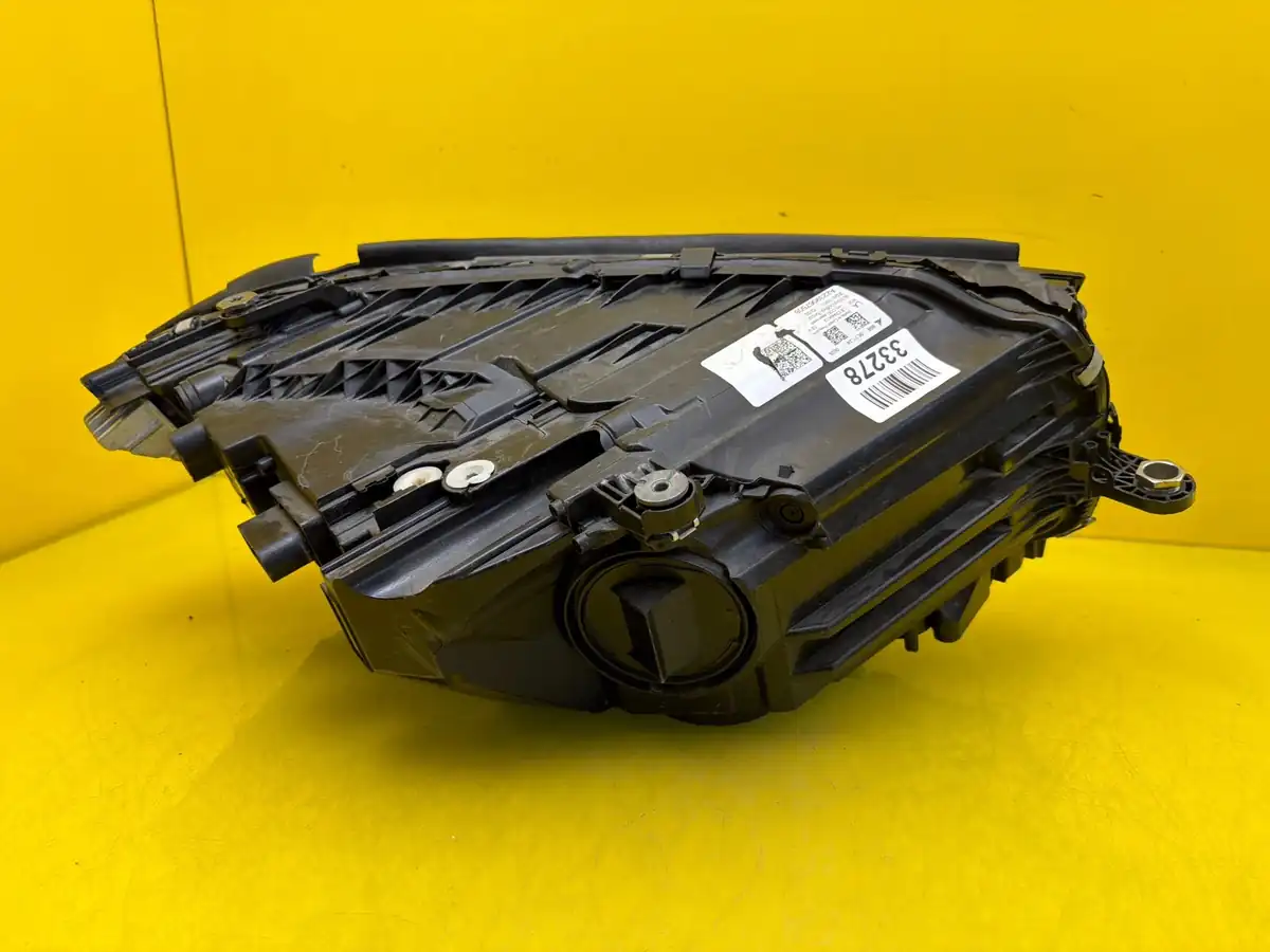 Far Stanga Mercedes Klasa W223 Multibeam