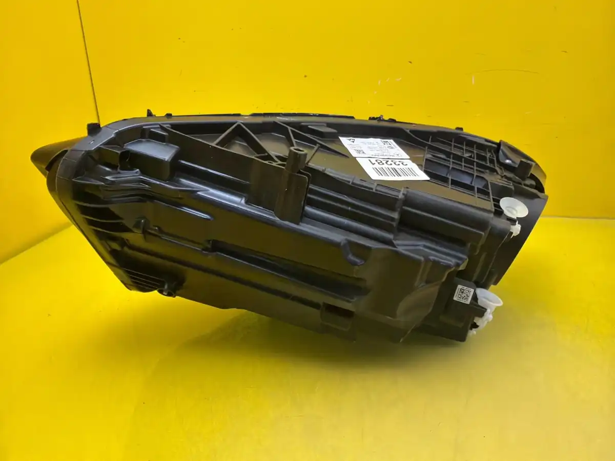 Far Dreapta Mercedes A-Class W177 Lift Full LED