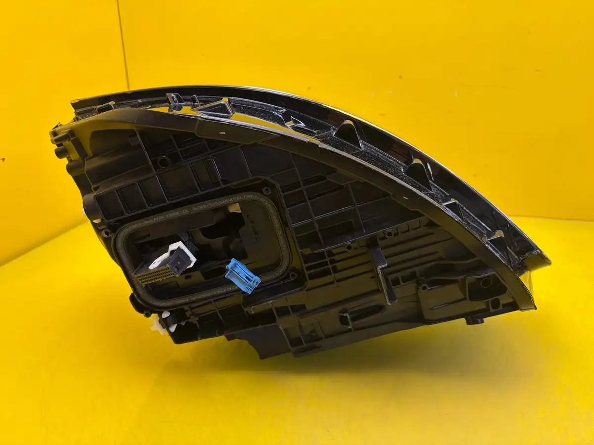 Far Dreapta Mercedes A-Class W177 Lift Full LED