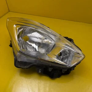 Far Dreapta Suzuki Swift Mk8
