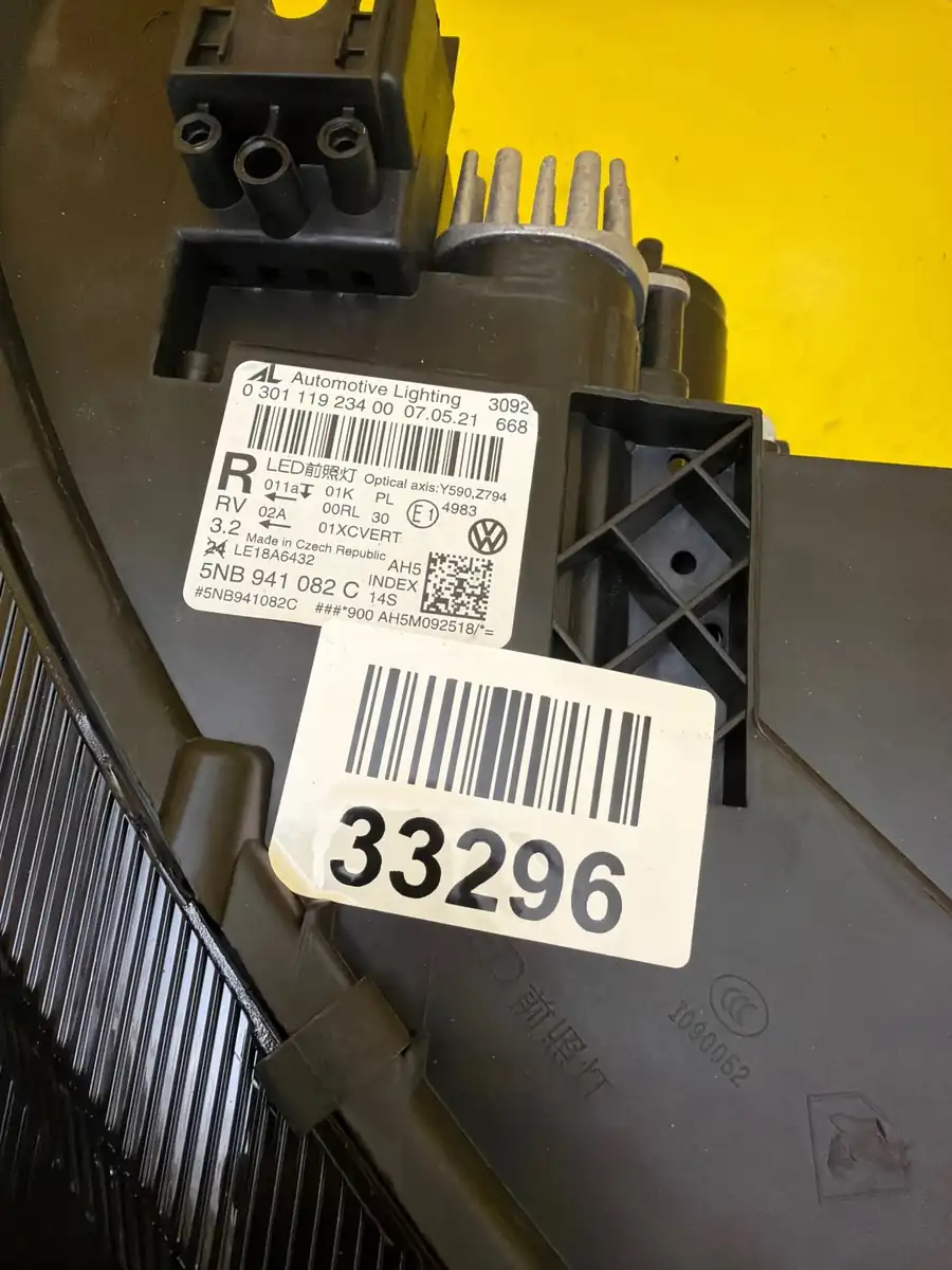 Far Dreapta VW Tiguan II Lift Full LED