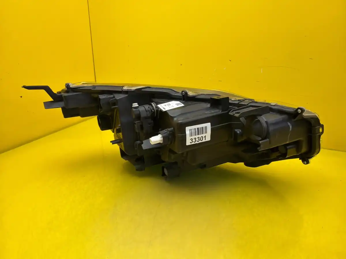 Far Toyota Yaris Cross 0D LED